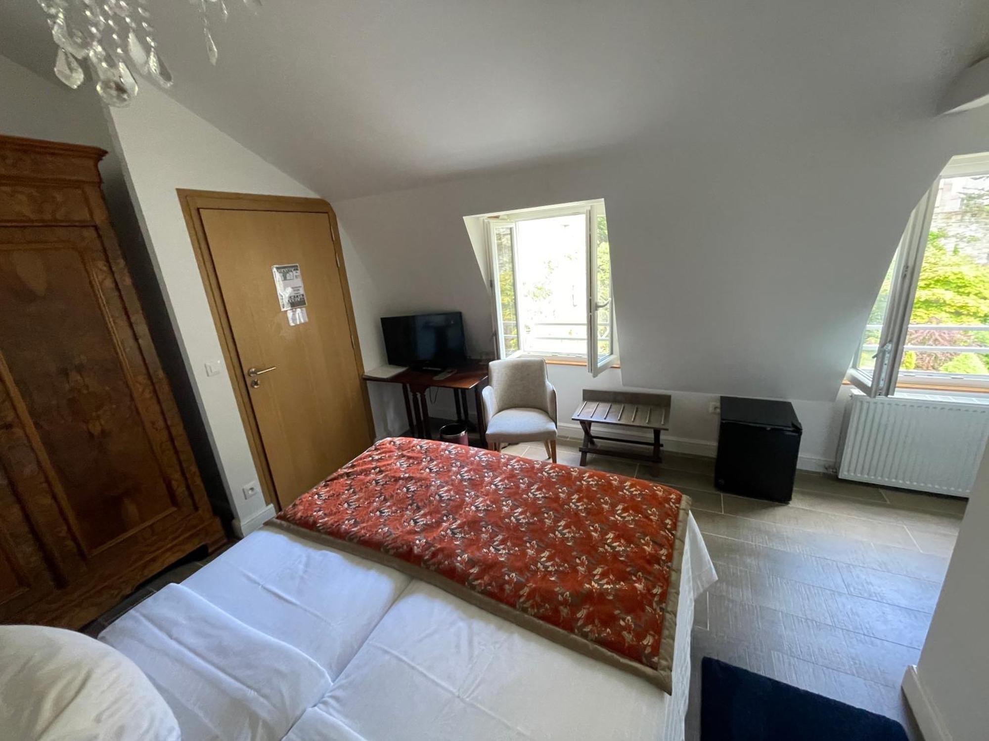 Hotel Victor Hugo Pontorson Dış mekan fotoğraf