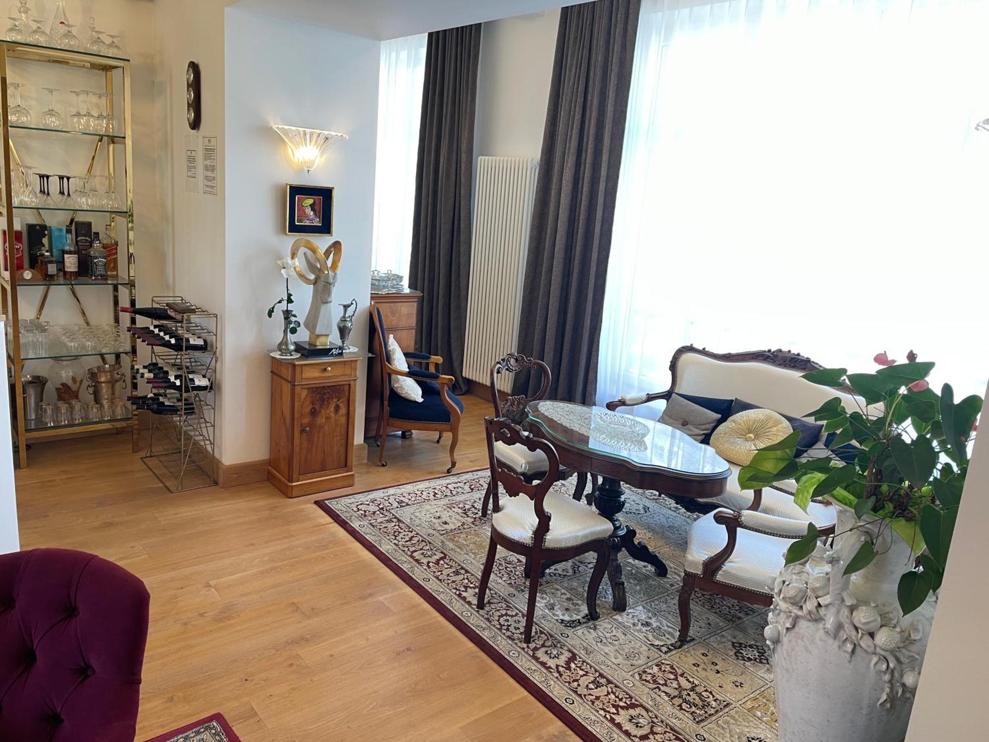 Hotel Victor Hugo Pontorson Dış mekan fotoğraf